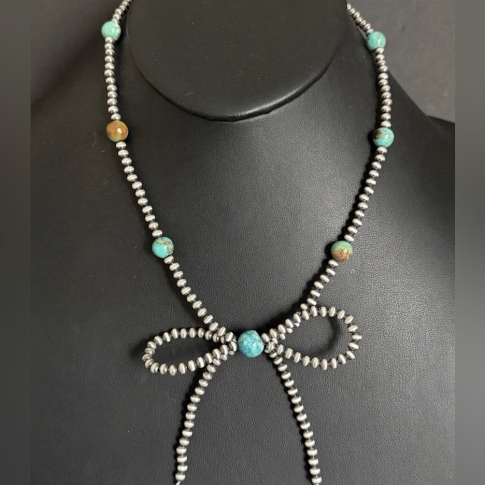 Bow Sterling Silver Turquoise 4mm Pearls Bead Necklace. 18 inch